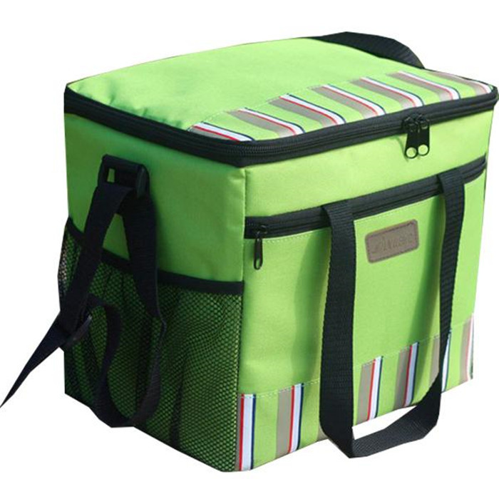 Túi cách nhiệt màu xanh lục cách điện 600D polyester với lớp lót PVC tiêu chuẩn thực phẩm